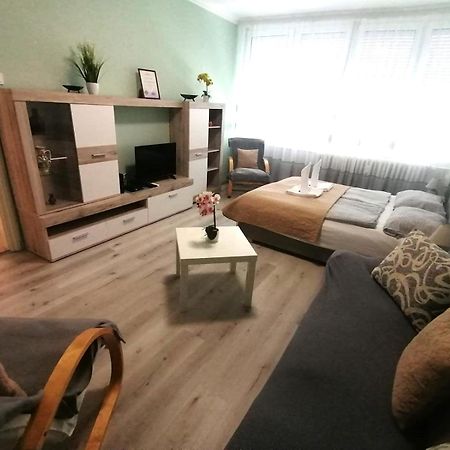 Sweet Dreams Apartman Mestecǎneşti Exterior foto